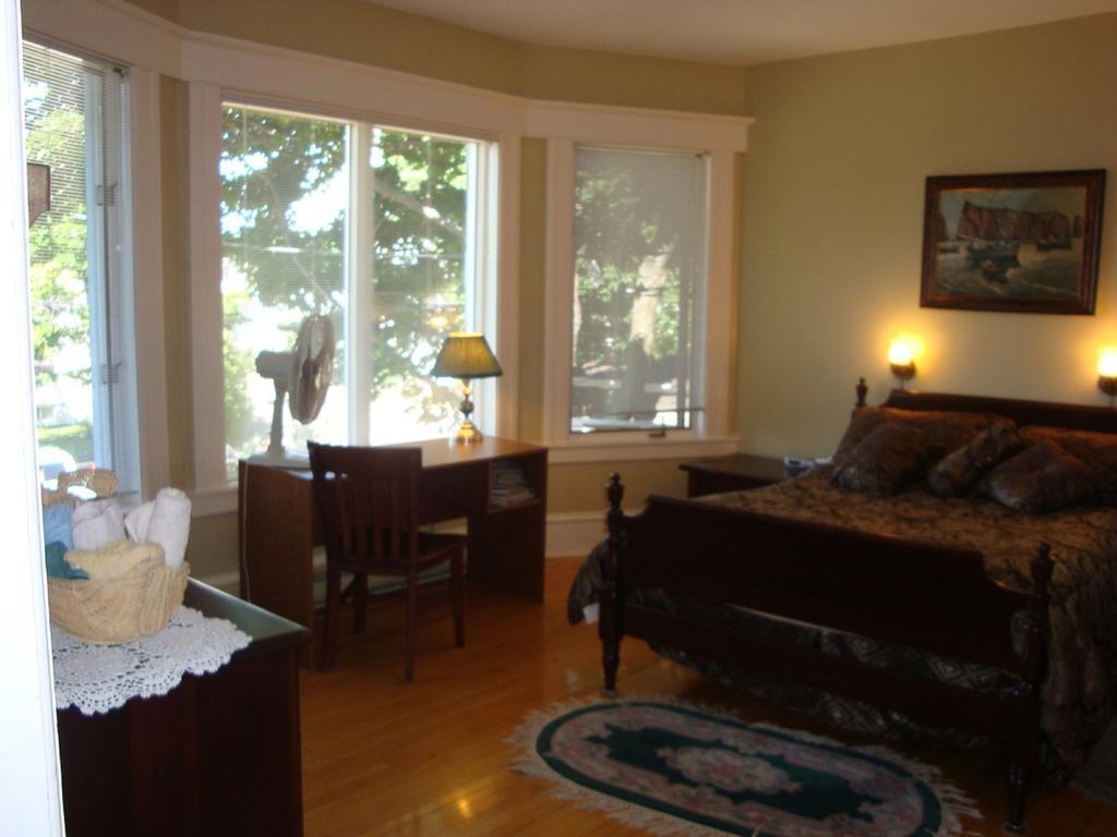 Downtown Bed & Breakfast Moncton Eksteriør billede