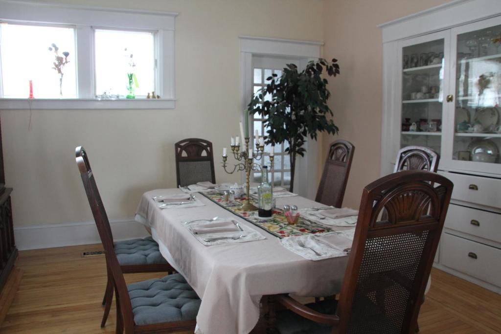 Downtown Bed & Breakfast Moncton Eksteriør billede