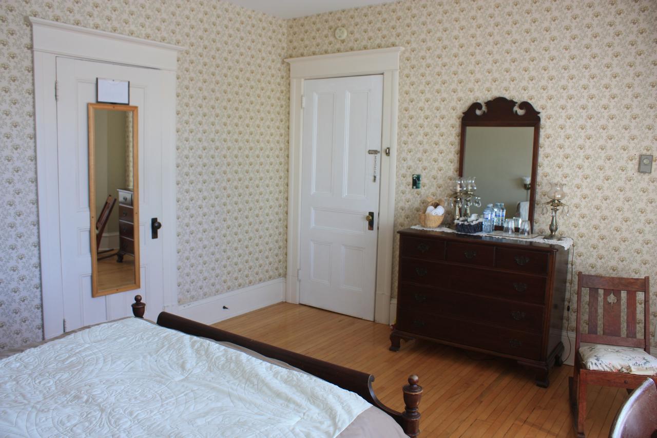 Downtown Bed & Breakfast Moncton Eksteriør billede